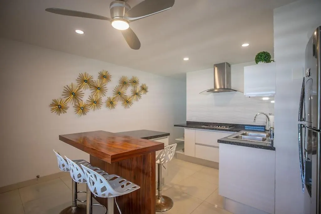 Penthouse Ocean & Lagoon Views, New Listing Cancun 0*,