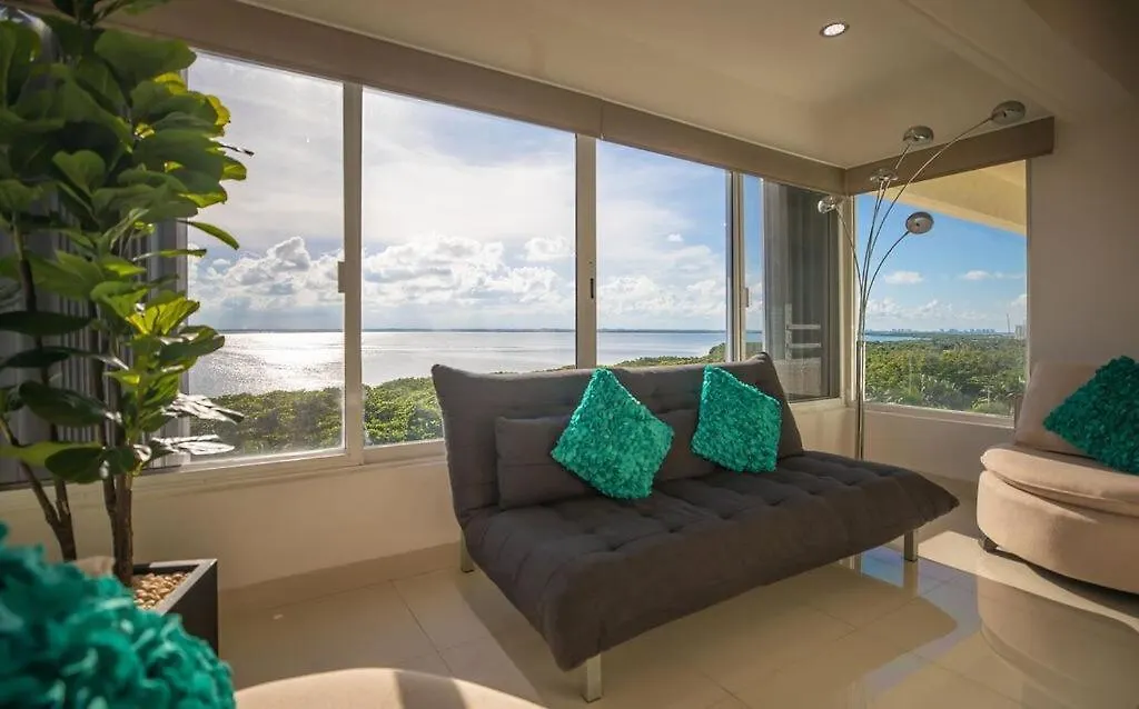 Penthouse Ocean & Lagoon Views, New Listing Cancun Apartment