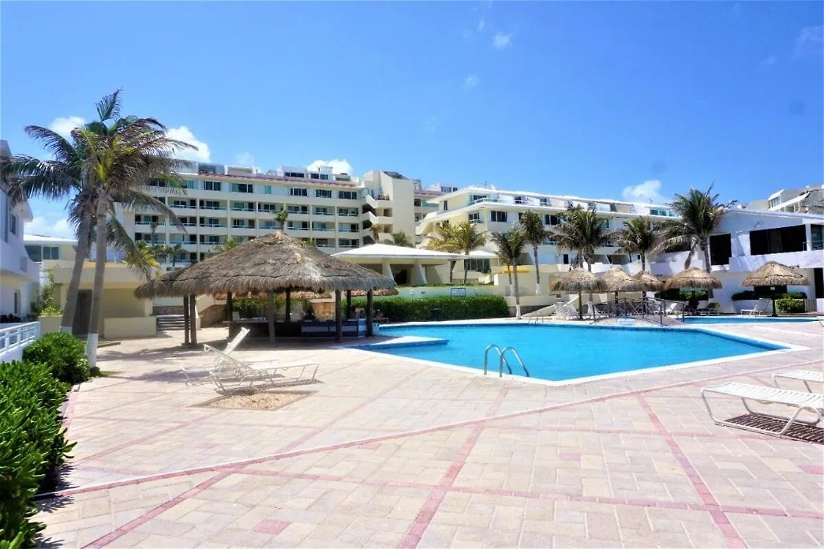 아파트 Penthouse Ocean & Lagoon Views, New Listing 칸쿤